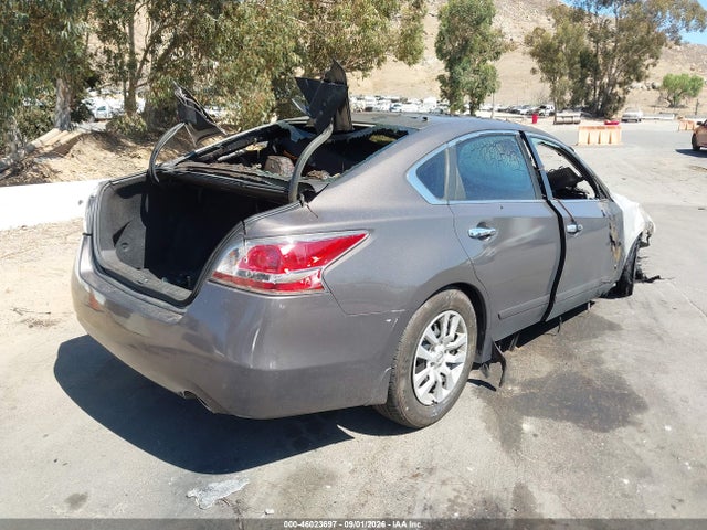 Nissan Altima 2.5 S 2015 1N4AL3AP3FC137374 Image 4