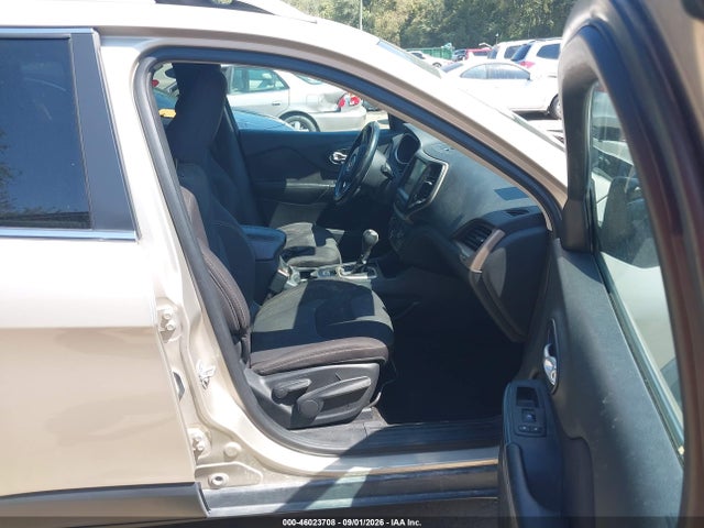 Продаж на аукціоні авто 2015 Jeep Cherokee Latitude, vin: 1C4PJLCB8FW643695, номер лоту: 46023708