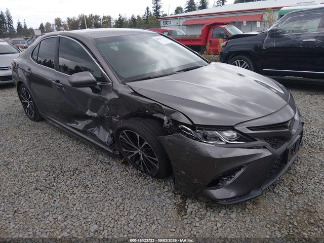 46023722 :رقم المزاد ، 4T1B11HK4JU116440 vin ، 2018 Toyota Camry Se مزاد بيع