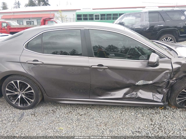2018 Toyota Camry Se მანქანა იყიდება აუქციონზე, vin: 4T1B11HK4JU116440, აუქციონის ნომერი: 46023722