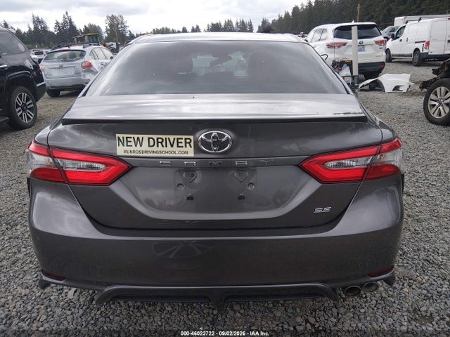 2018 Toyota Camry Se მანქანა იყიდება აუქციონზე, vin: 4T1B11HK4JU116440, აუქციონის ნომერი: 46023722