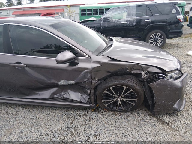 2018 Toyota Camry Se მანქანა იყიდება აუქციონზე, vin: 4T1B11HK4JU116440, აუქციონის ნომერი: 46023722