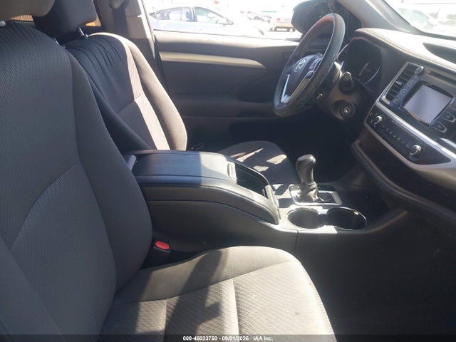 Toyota Highlander Le 2016 5TDZARFH0GS021671 Image 5