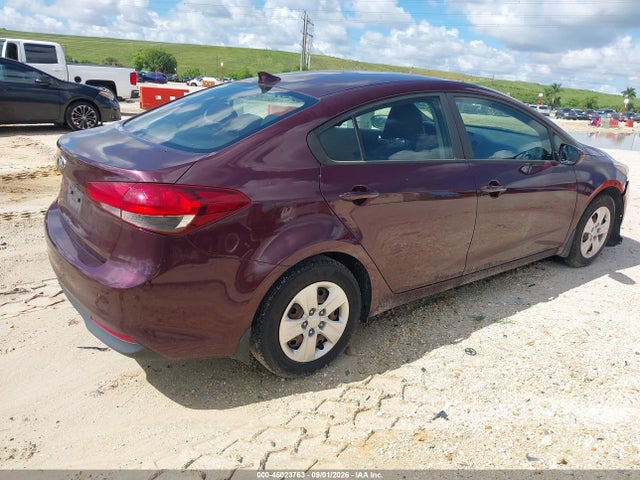 46023763 :رقم المزاد ، 3KPFK4A75JE199529 vin ، 2018 Kia Forte Lx مزاد بيع