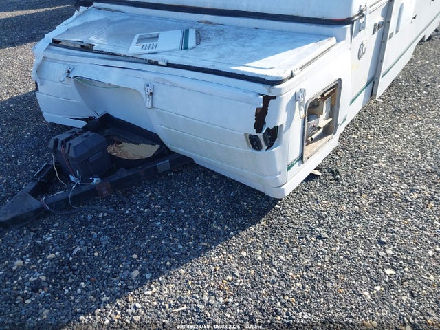 46023769 :رقم المزاد ، 4CP678H12X7251574 vin ، 1999 Cole Tent Ca مزاد بيع