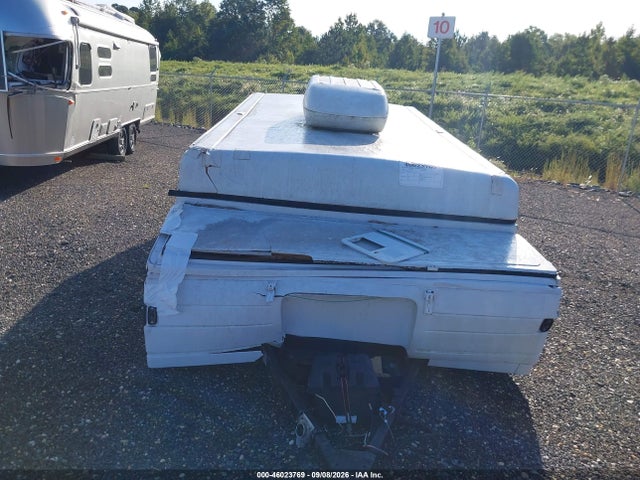 46023769 :رقم المزاد ، 4CP678H12X7251574 vin ، 1999 Cole Tent Ca مزاد بيع