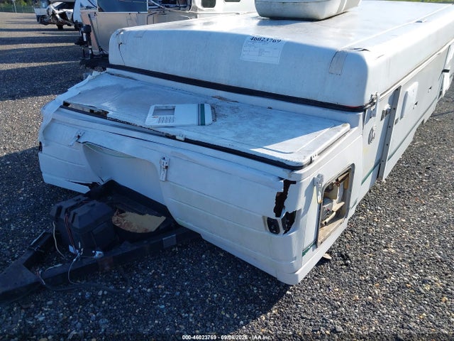 46023769 :رقم المزاد ، 4CP678H12X7251574 vin ، 1999 Cole Tent Ca مزاد بيع