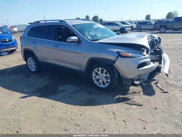 Продаж на аукціоні авто 2018 Jeep Cherokee Latitude Plus Fwd, vin: 1C4PJLLB3JD540074, номер лоту: 46023872
