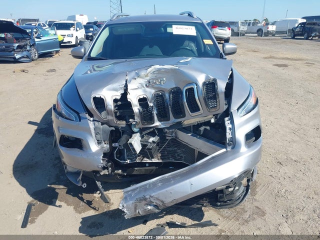 Продаж на аукціоні авто 2018 Jeep Cherokee Latitude Plus Fwd, vin: 1C4PJLLB3JD540074, номер лоту: 46023872