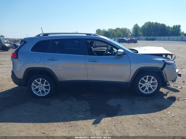 Продаж на аукціоні авто 2018 Jeep Cherokee Latitude Plus Fwd, vin: 1C4PJLLB3JD540074, номер лоту: 46023872