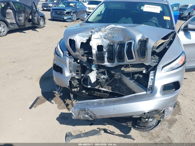 Продаж на аукціоні авто 2018 Jeep Cherokee Latitude Plus Fwd, vin: 1C4PJLLB3JD540074, номер лоту: 46023872