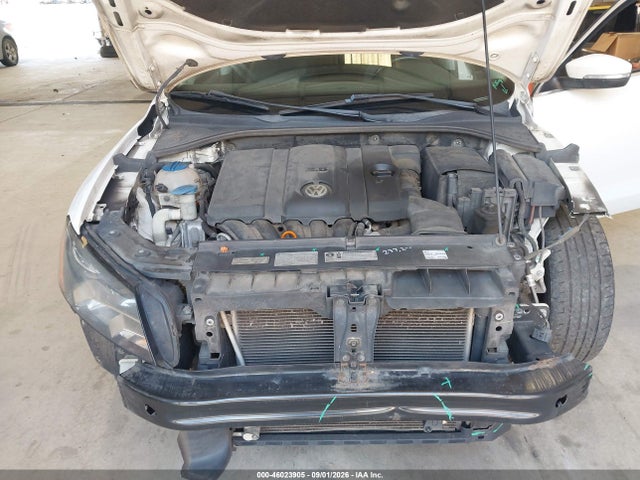 2013 Volkswagen Passat 2.5l Se მანქანა იყიდება აუქციონზე, vin: 1VWBH7A39DC096893, აუქციონის ნომერი: 46023905