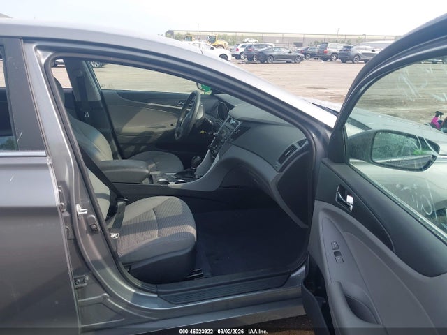 Продажа на аукционе авто 2013 Hyundai Sonata Gls, vin: 5NPEB4AC1DH711425, номер лота: 46023922