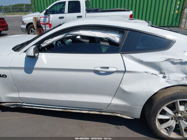 46023943 :رقم المزاد ، 1FA6P8CF3N5127152 vin ، 2022 Ford Mustang Gt Premium Fastback مزاد بيع