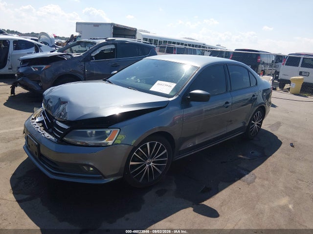 46023946 :رقم المزاد ، 3VWD17AJ0FM325314 vin ، 2015 Volkswagen Jetta 1.8t Sport مزاد بيع