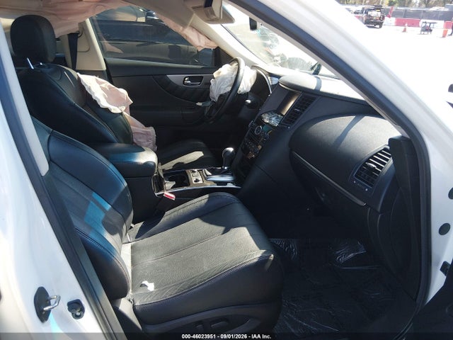JN8CS1MW5HM410829 Infiniti QX70