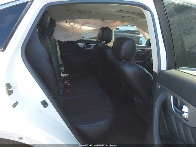JN8CS1MW5HM410829 Infiniti QX70