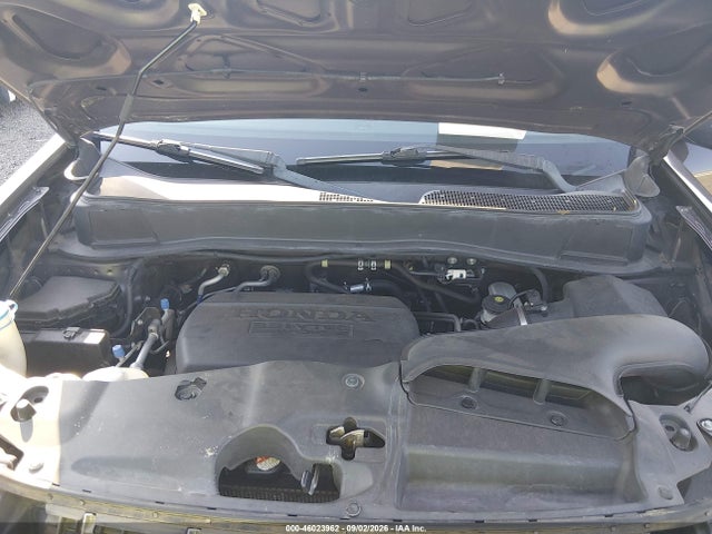 46023962 :رقم المزاد ، 5FNYF4H97CB058057 vin ، 2012 Honda Pilot Touring مزاد بيع