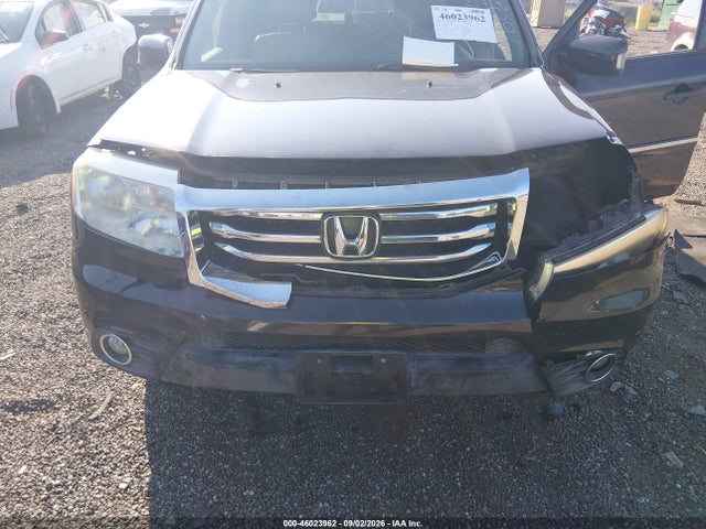 46023962 :رقم المزاد ، 5FNYF4H97CB058057 vin ، 2012 Honda Pilot Touring مزاد بيع