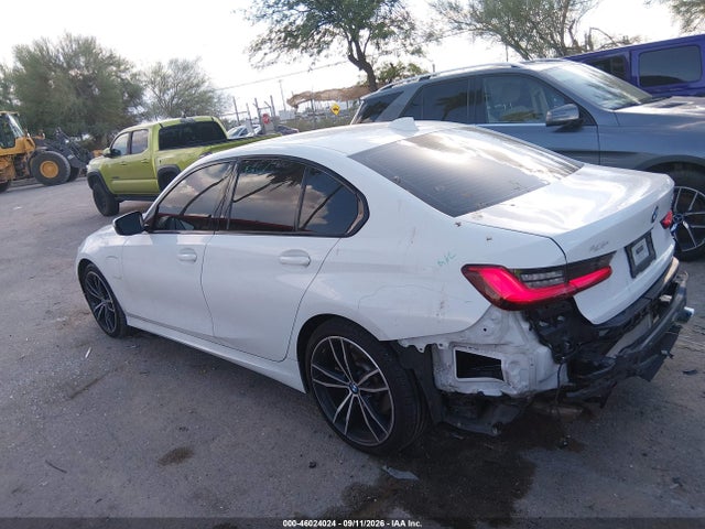 BMW 330e 2021 3MW5P7J01M8C12018 Image 14