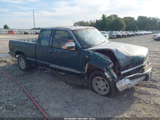 Auction sale of the 1993 Chevrolet Gmt-400 C1500, vin: 2GCEC19K7P1256786, lot number: 46024082
