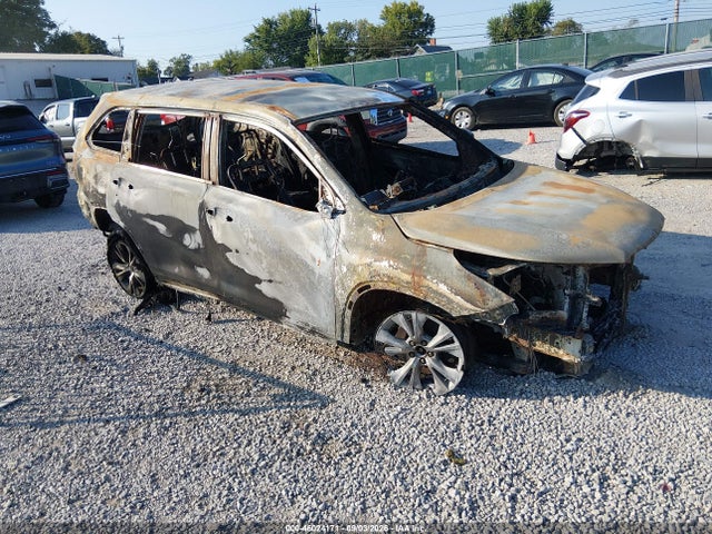 2019 Toyota Highlander Le მანქანა იყიდება აუქციონზე, vin: 5TDZARFH0KS056137, აუქციონის ნომერი: 46024171