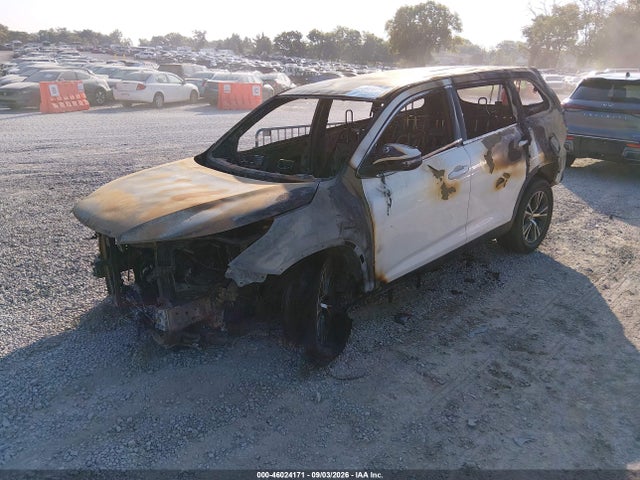 46024171 :رقم المزاد ، 5TDZARFH0KS056137 vin ، 2019 Toyota Highlander Le مزاد بيع