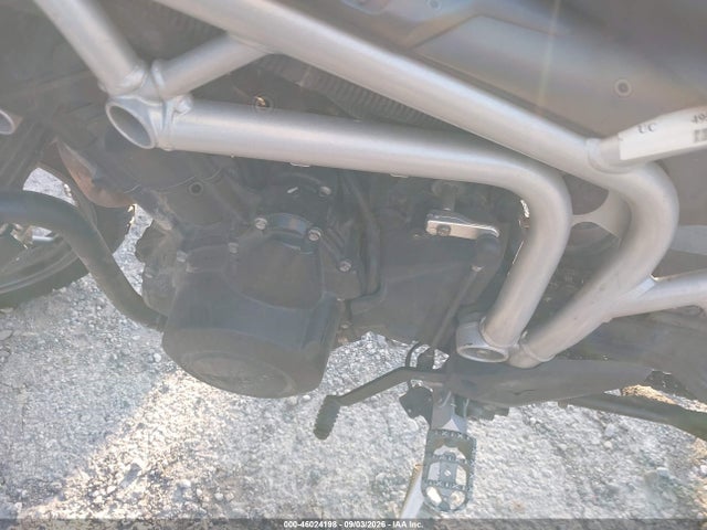 2011 Triumph Motorcycle Tiger 800/abs მანქანა იყიდება აუქციონზე, vin: SMTE05BF4BJ495421, აუქციონის ნომერი: 46024198
