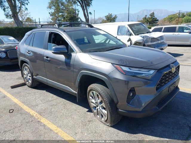 2024 Toyota Rav4 Xle Premium მანქანა იყიდება აუქციონზე, vin: 2T3C1RFV9RC260196, აუქციონის ნომერი: 46024376