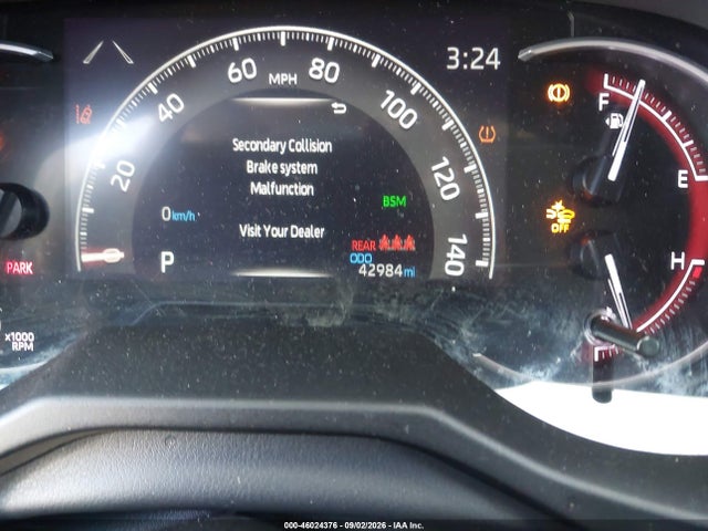 2024 Toyota Rav4 Xle Premium მანქანა იყიდება აუქციონზე, vin: 2T3C1RFV9RC260196, აუქციონის ნომერი: 46024376