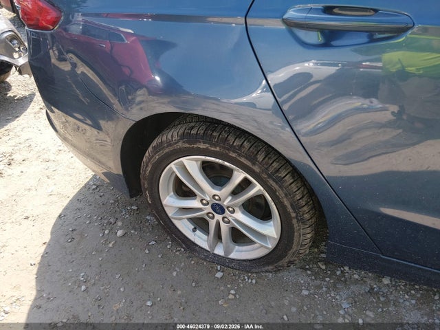 2018 Ford Fusion Hybrid Se მანქანა იყიდება აუქციონზე, vin: 3FA6P0LU7JR268975, აუქციონის ნომერი: 46024379
