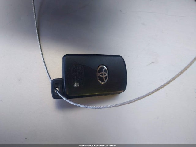 Toyota Prius C Three 2018 JTDKDTB37J1614075 Image 11