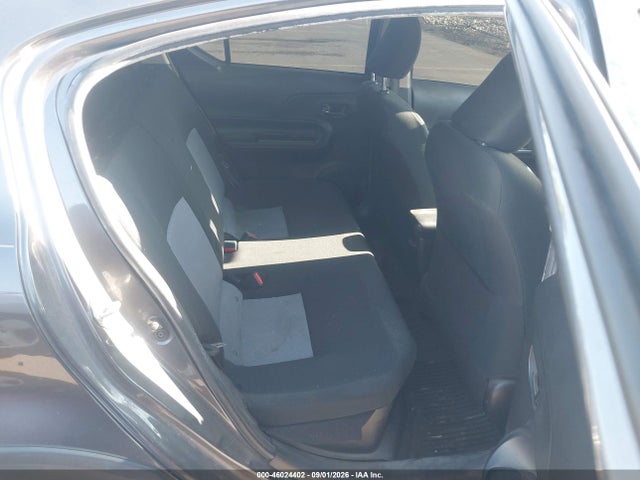 Toyota Prius C Three 2018 JTDKDTB37J1614075 Image 8