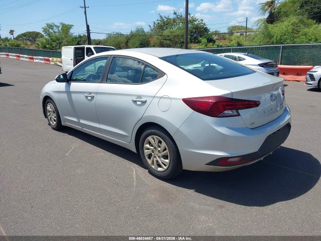 Hyundai ELANTRA SE 2019 5NPD74LF2KH486174 Image 3