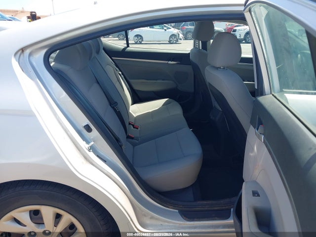 Hyundai ELANTRA SE 2019 5NPD74LF2KH486174 Image 8
