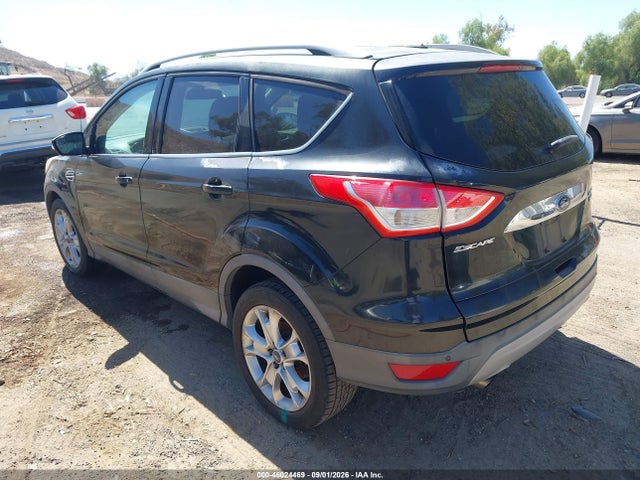 1FMCU0JX7EUB72566 Ford Escape Titanium