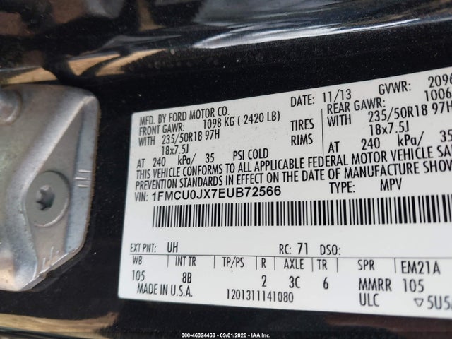 1FMCU0JX7EUB72566 Ford Escape Titanium