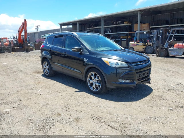 46024474 :رقم المزاد ، 1FMCU0J91DUC25116 vin ، 2013 Ford Escape Titanium مزاد بيع