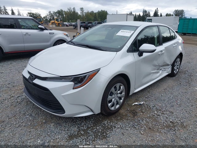 Toyota COROLLA LE 2026 JTDB4MEE8T3033906 Image 2