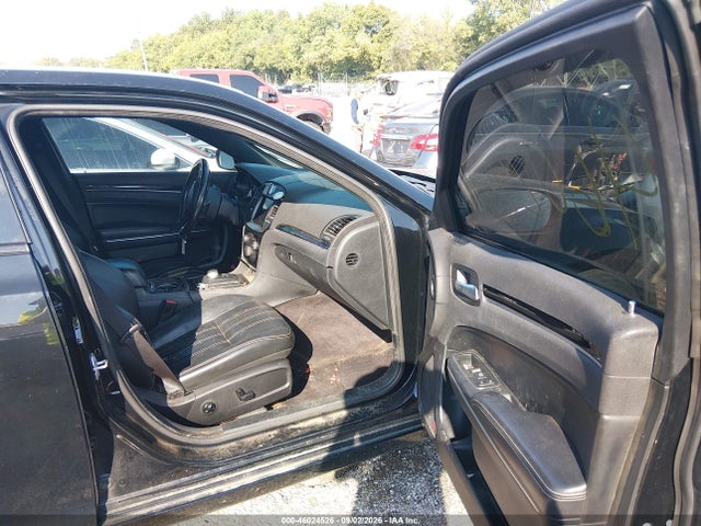 46024526 :رقم المزاد ، 2C3CCAGG4HH534871 vin ، 2017 Chrysler 300 300s Awd مزاد بيع