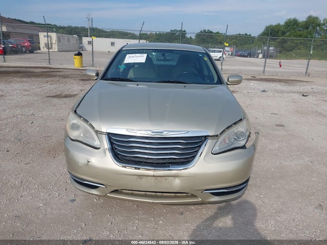 2011 Chrysler 200 Touring მანქანა იყიდება აუქციონზე, vin: 1C3BC1FB5BN521109, აუქციონის ნომერი: 46024543