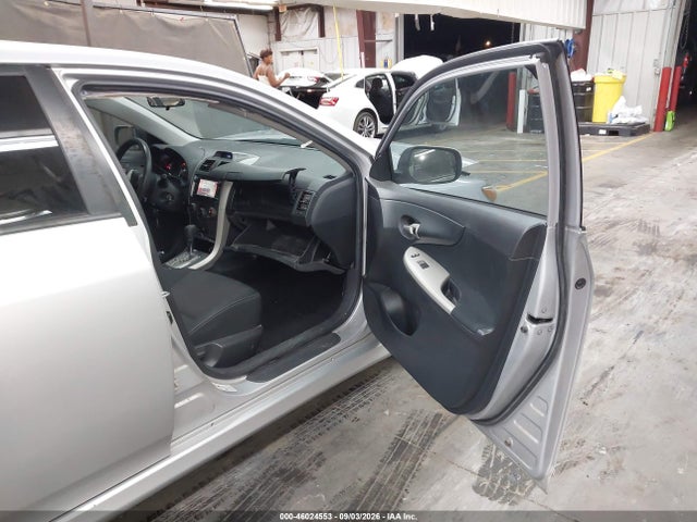 46024553 :رقم المزاد ، 2T1BU4EE6CC846541 vin ، 2012 Toyota Corolla S مزاد بيع