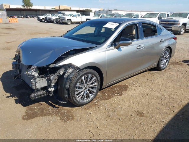 46024613 :رقم المزاد ، 58AD21B18LU012356 vin ، 2020 Lexus Es 300h مزاد بيع