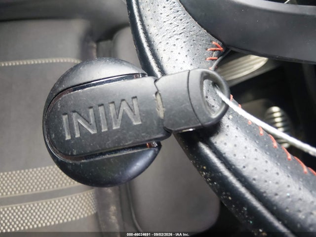 46024691 :رقم المزاد ، WMWWG5C54G3A83466 vin ، 2016 Mini Convertible Cooper مزاد بيع