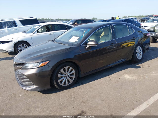 46024727 :رقم المزاد ، JTNB11HKXJ3034945 vin ، 2018 Toyota Camry Le مزاد بيع