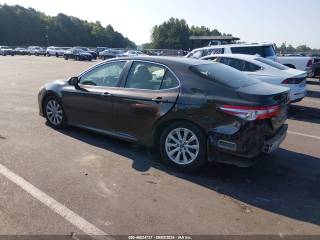 46024727 :رقم المزاد ، JTNB11HKXJ3034945 vin ، 2018 Toyota Camry Le مزاد بيع