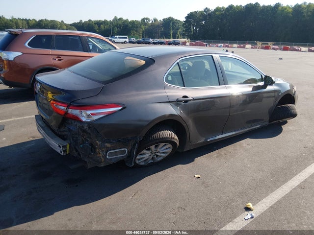 46024727 :رقم المزاد ، JTNB11HKXJ3034945 vin ، 2018 Toyota Camry Le مزاد بيع