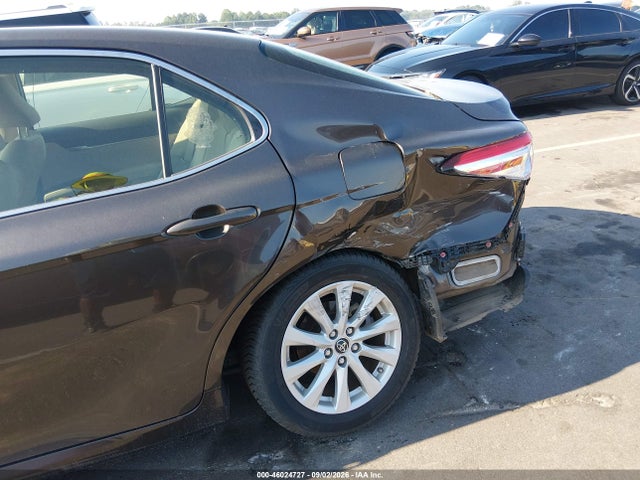 46024727 :رقم المزاد ، JTNB11HKXJ3034945 vin ، 2018 Toyota Camry Le مزاد بيع