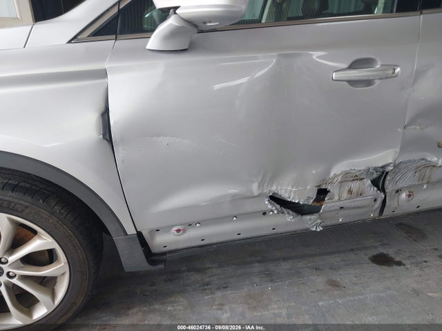 46024736 :رقم المزاد ، 5LMCJ2C9XKUL47727 vin ، 2019 Lincoln Mkc Select مزاد بيع