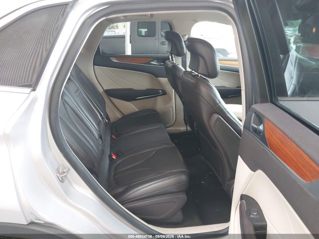 46024736 :رقم المزاد ، 5LMCJ2C9XKUL47727 vin ، 2019 Lincoln Mkc Select مزاد بيع